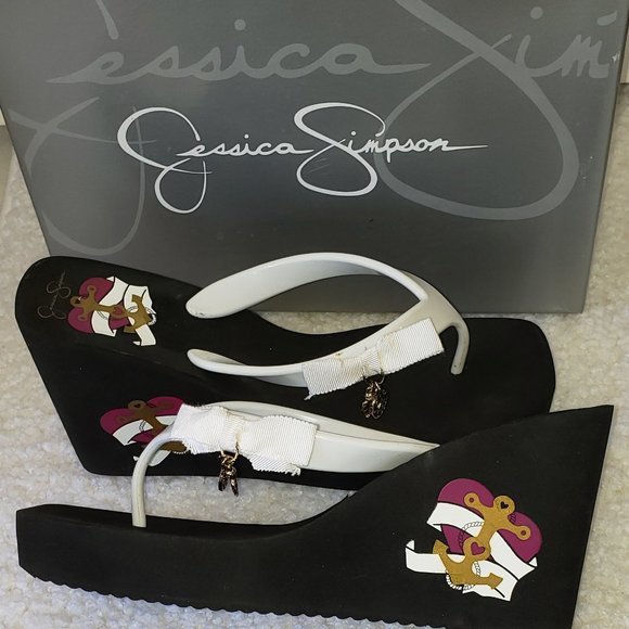 JESSICA SIMPSON White Patent Leather Wedge Sandal (NWOT) - Picture 2 of 11